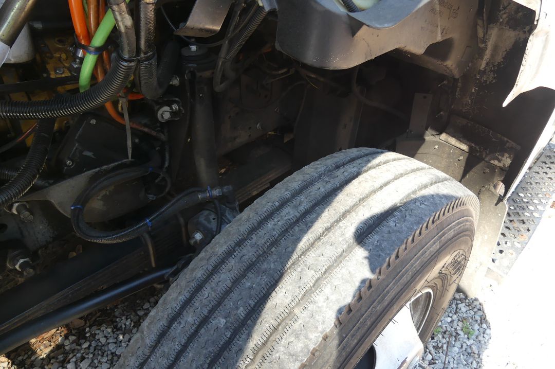 2003 GMC C8500 - Image 9